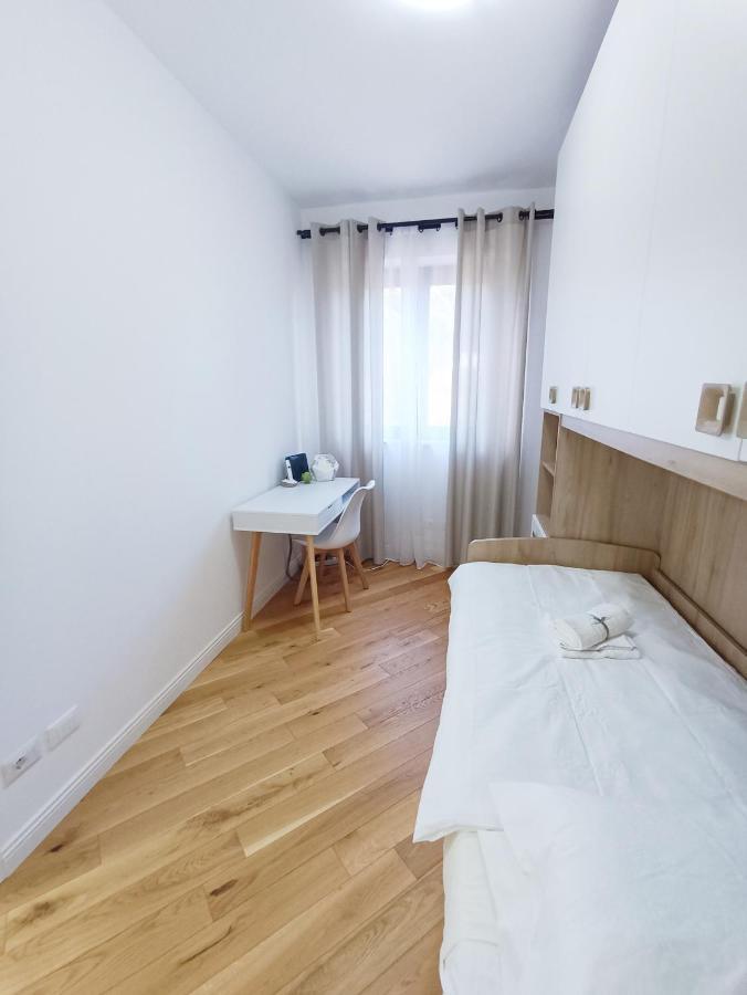 Ai Castelli Apartment - Locazione Turistica Cin It58060C2Fhnreg9A Colonna Dış mekan fotoğraf
